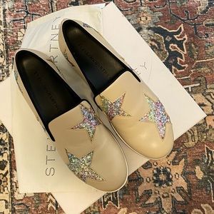 Stella McCartney Binx tan rainbow glitter star- 40